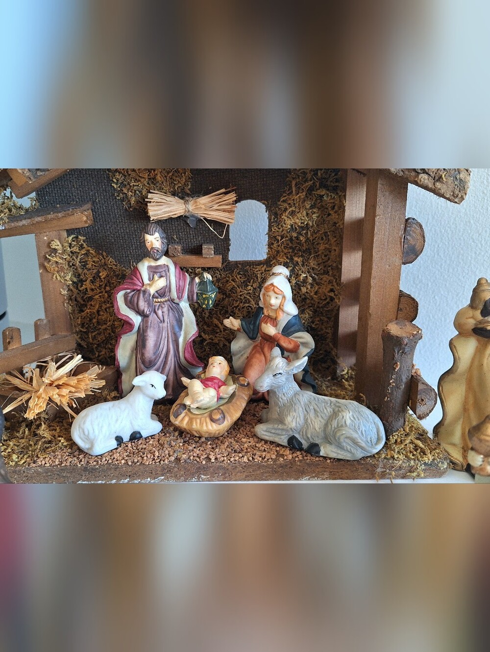 Nativity Scene - Picture 7 of 17